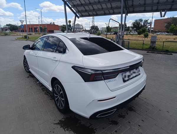 OMODA Life 1.5 CVT (I Поколение) — Б/У, 2023 г.