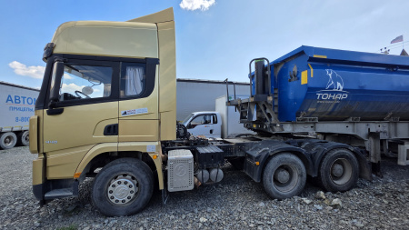 Shacman (Shaanxi) SX 6x4 Седельный тягач SX42584V324 — Б/У, 2022 г.
