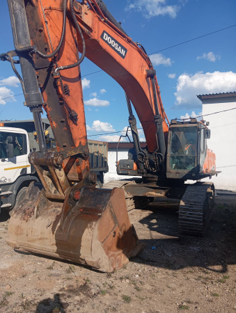 Doosan DX530 Экскаватор DX530LC-7M — Б/У, 2023 г.