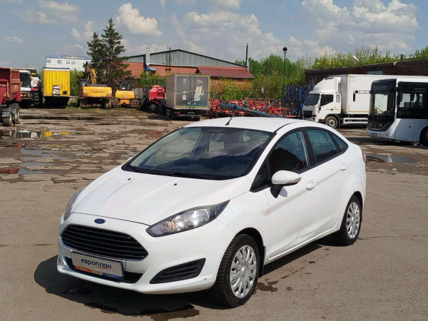 Ford Fiesta — Б/У, 2016 г. (Омск, 170441 км)