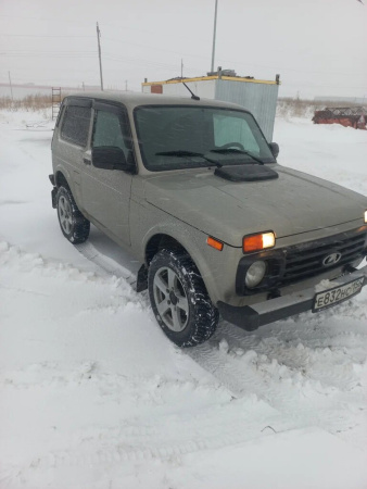 LADA 4X4 Luxe 1.7 5MT — Б/У, 2023 г.