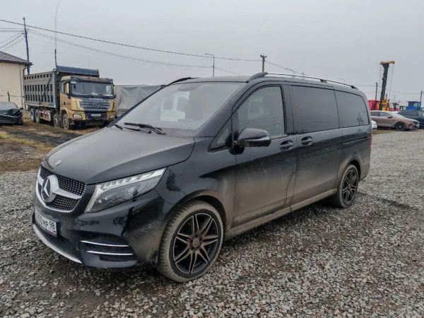 Mercedes-Benz V-CLASS 300 d L Exclusive 4MATIC — Б/У, 2023 г.