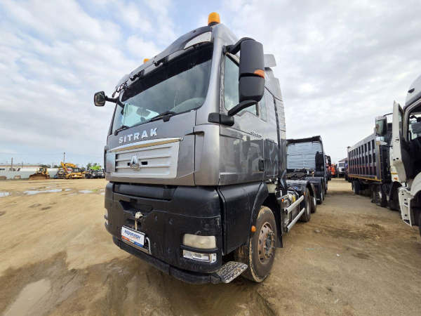 Sitrak ZZ4256V364HE — Б/У, 2023 г. (Благовещенск, 114346 км)
