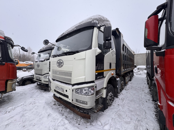 FAW J6* 8x4 Самосвал — Б/У, 2022 г.