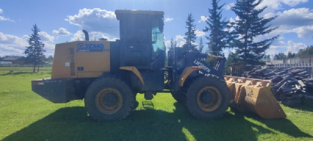 XCMG LW Фронтальный погрузчик LW300FN — Б/У, 2021 г.