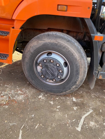 СмолМаш СДК на шасси КамАЗ 6520 6x4 КДМ СДК-6520 — Б/У, 2023 г.