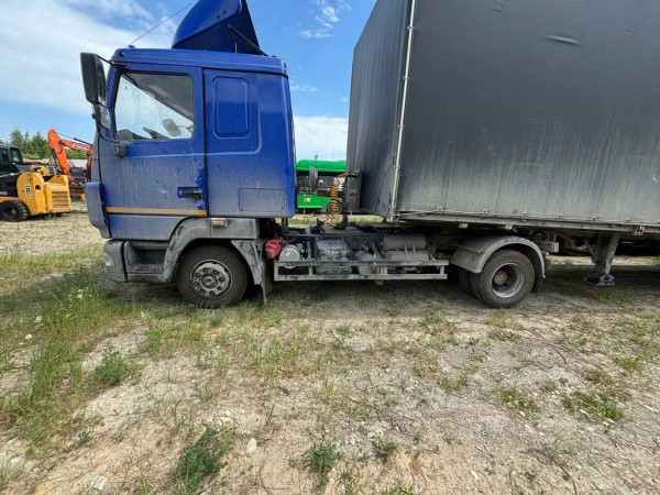 МАЗ 4371 4x2 Седельный тягач 4371С0-528-000 — Б/У, 2022 г.