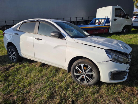 LADA VESTA Седан Comfort 1.6 90hp 5MT — Б/У, 2023 г.
