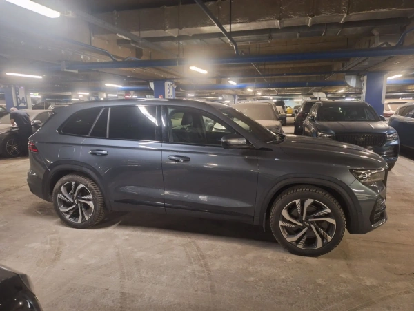 Geely Monjaro Флагман 2.0T 8AT 4WD — Б/У, 2024 г.