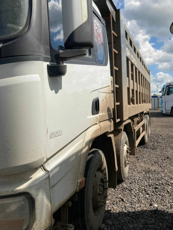 Shacman (Shaanxi) SX 8x4 Самосвал SX331863366 — Б/У, 2022 г.