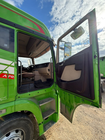 FAW JH6 6x4 Седельный тягач CA4250P25K15T1NE5A80 — Б/У, 2023 г.