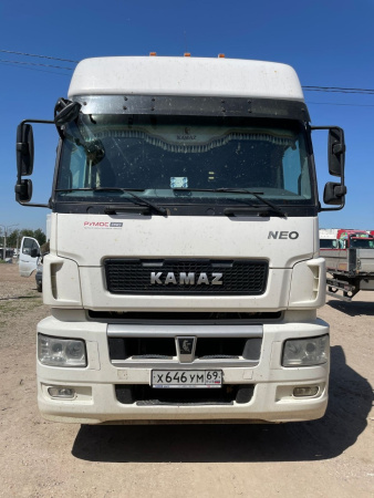 КамАЗ 5490 4x2 Седельный тягач 5490-S5 — Б/У, 2017 г.