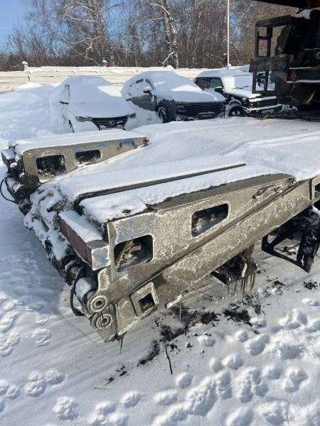 ЧМЗАП 9906 Полуприцеп тяжеловоз 3 оси 99064E-05 — Б/У, 2024 г.