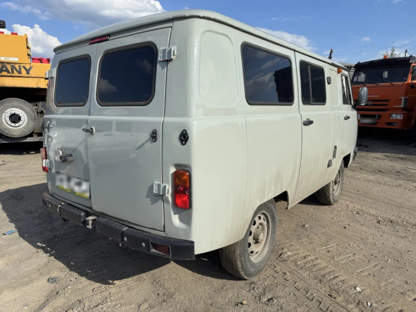 UAZ 7 мест 2.7 5MT — Б/У, 2025 г.