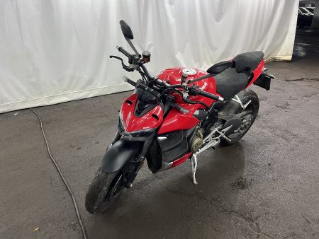 DUCATI STREETFIGHTER V4 Мотоцикл — Б/У, 2022 г.