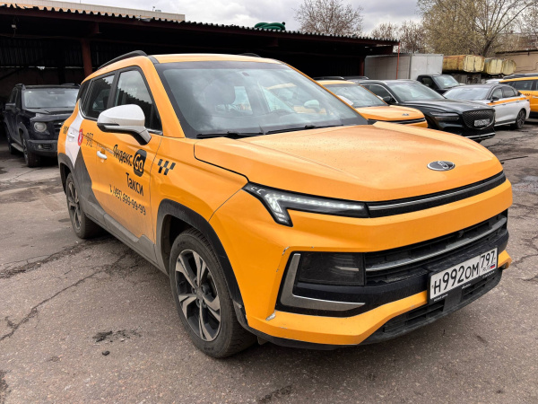 МОСКВИЧ Стандарт 1.5Т CVT — Б/У, 2023 г.