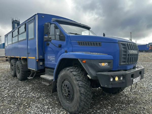 Ural 3255 6x6 Вахтовый автобус 32551-5013-71 — Б/У, 2020 г.