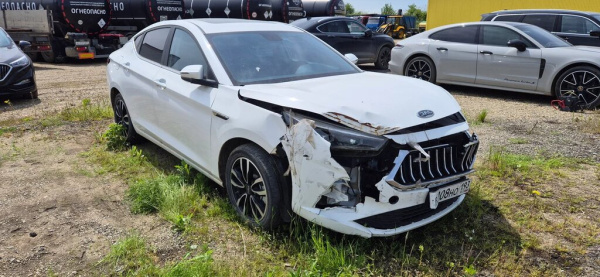 JAC J7 Luxury 1.5T CVT — Б/У, 2023 г.