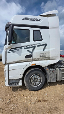 FAW J7 6x4 Седельный тягач CA4250P77K25T1E5 — Б/У, 2023 г.
