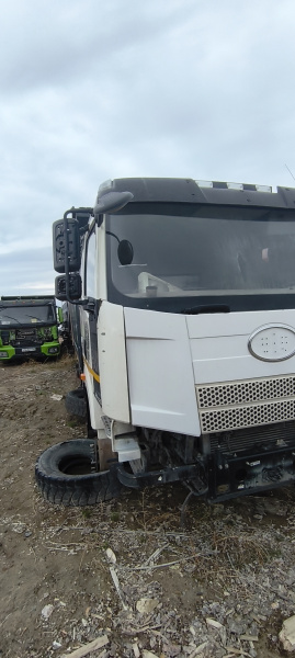 FAW J6 8x4 Самосвал СА3310Р66K24T4E5 — Б/У, 2023 г.