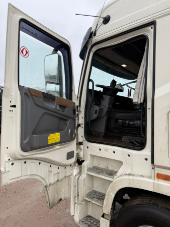DongFeng GX 4x2 Седельный тягач DFH4180 — Б/У, 2023 г.
