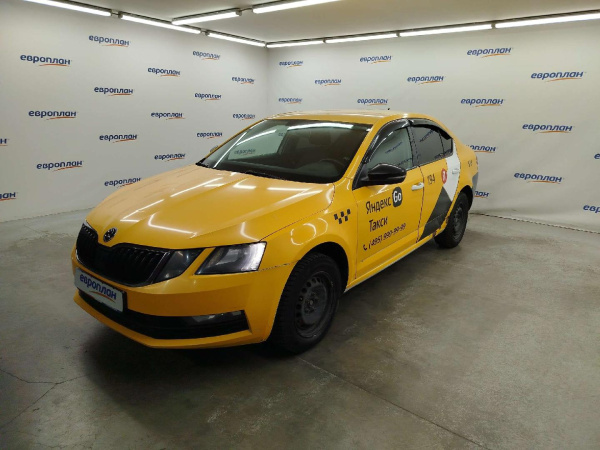 Skoda Octavia — Б/У, 2020 г. (Москва, 475014 км)