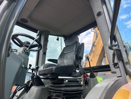 LUGONG LG Экскаватор-погрузчик LG388H — Б/У, 2023 г.