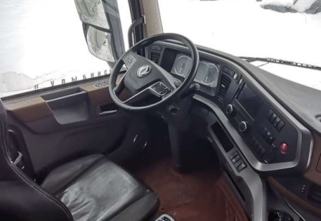 DONGFENG DFH4180 — Б/У, 2023 г.