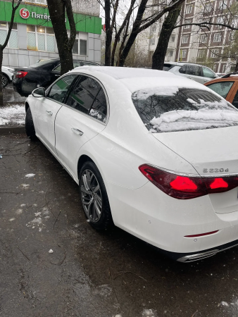 Mercedes-Benz E-CLASS — Б/У, 2025 г.