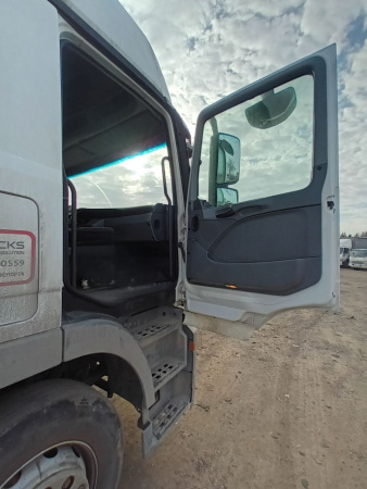 Mercedes-Benz ACTROS 4x2 Седельный тягач 1841 LS — Б/У, 2017 г.