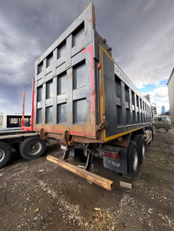 FAW J6 8x4 Самосвал СА3310Р66K24T4E5 — Б/У, 2022 г.