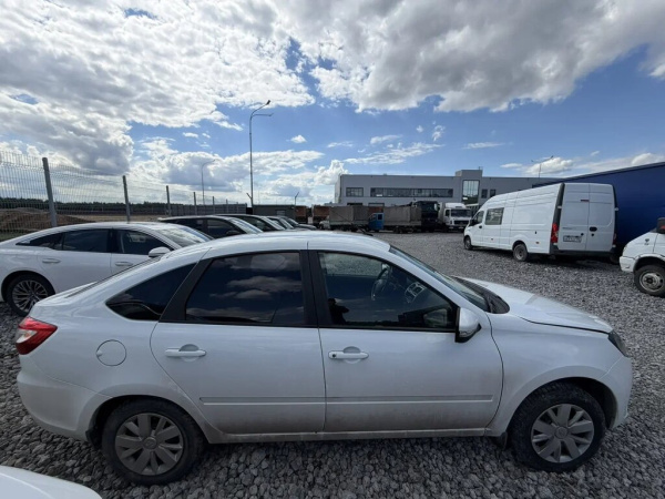 LADA GRANTA Лифтбек Classic 22 1.6 90hp 5MT — Б/У, 2022 г.