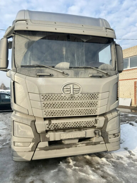 FAW JH6 4x2 Седельный тягач CA4180P25K15E5A80 — Б/У, 2024 г.