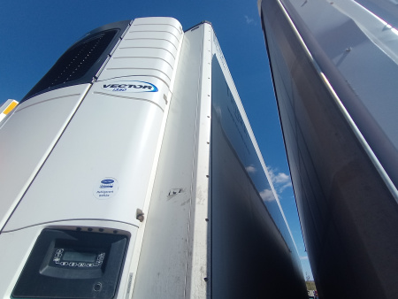 Schmitz Cargobull SKO24 Полуприцеп изотермический/рефрижератор SKO 24/L-13.4 FP60 COOL — Б/У, 2018 г.