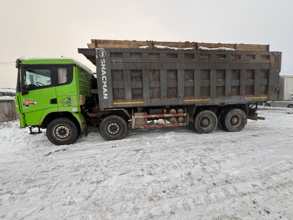 Shacman (Shaanxi) SX 8x4 Самосвал SX33186T366 — Б/У, 2022 г.